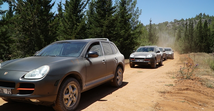 PRZEJAZDY BIEGOWE CAYENNE